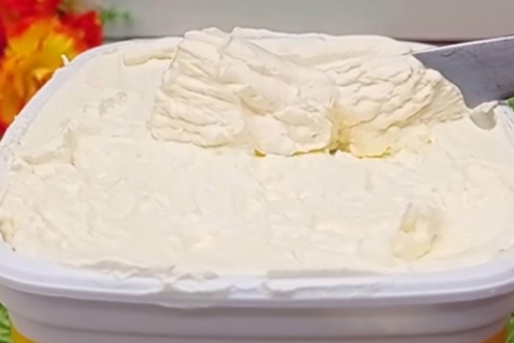 Adicione 1 ingrediente e transforme 1 pote de margarina em 2, em 5 minutos