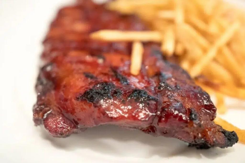 Costelinha de porco com molho barbecue, sensacional vem ver o segredo da receita