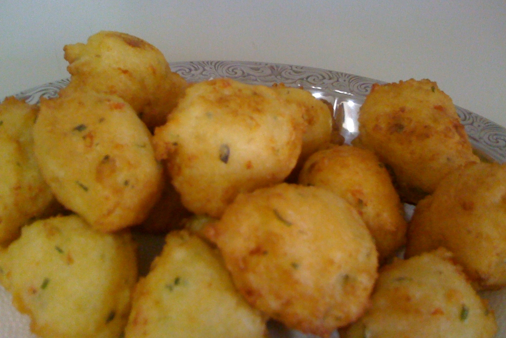 Essa receita de Bolinho de arroz de liquidificador foi feita para os ...