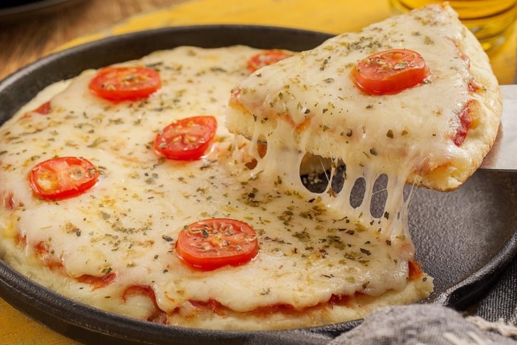 Pizza de Frigideira perfeita para quando quiser comer algo gostoso mas estiver com preguiça