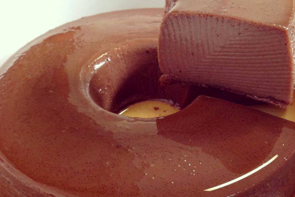 Pudim de chocolate rápido, você não tem noção do resultado maravilhoso