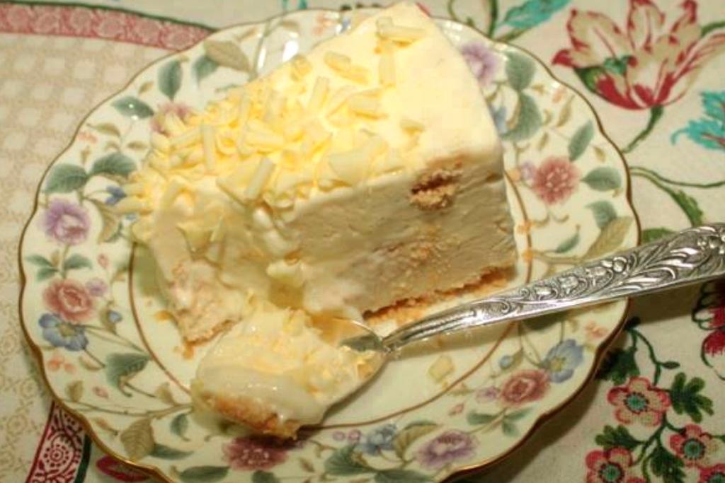 Torta de limão e sorvete, perfeita naqueles dias quente e muito fácil de fazer
